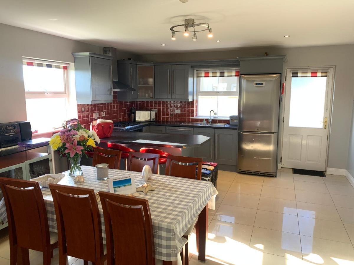 Seascape On The Edge Of Town: 4 Beds All Ensuite. Белмулет Екстериор снимка