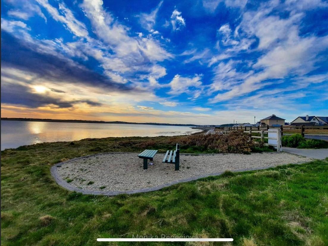 Seascape On The Edge Of Town: 4 Beds All Ensuite. Белмулет Екстериор снимка